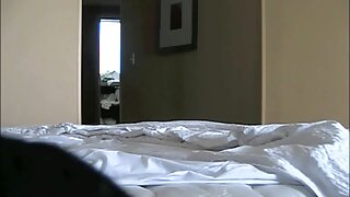 Compilation di video con sborrate su bei volti mamme mature troie di studenti.