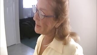 La regina bianca con piercing al capezzolo ha deliberatamente perso la video mamme puttane fica e la bocca negli scacchi