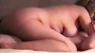 Sesso delicato con una bella ragazza in mamme italiane maiale lingerie rossa.