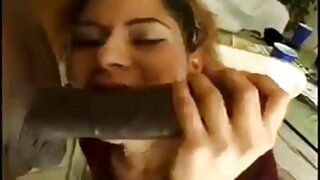 Un diavoletto dai capelli rossi con il seno eretto vuole davvero fare sesso con un uomo. mamme italiane zoccole